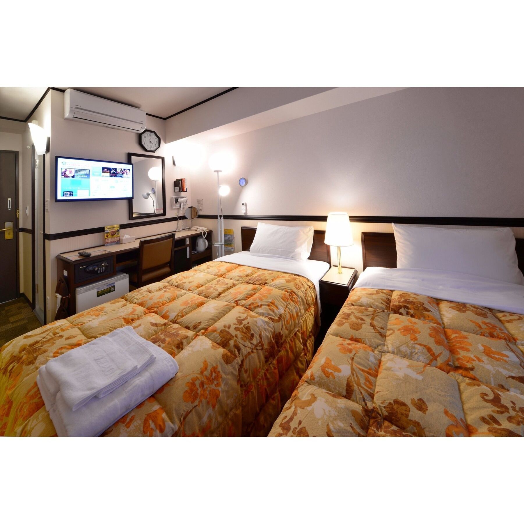 Toyoko Inn Yokohama Kannai Luaran gambar